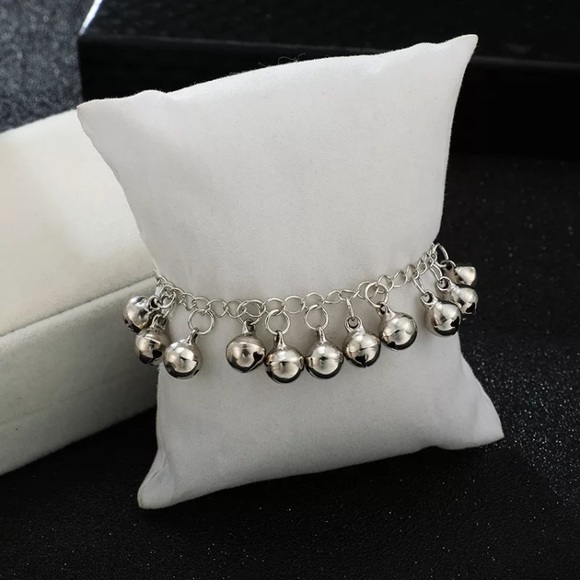 Last 1️⃣! New! Silver Bells Ankle Bracelet - Picture 5 of 9